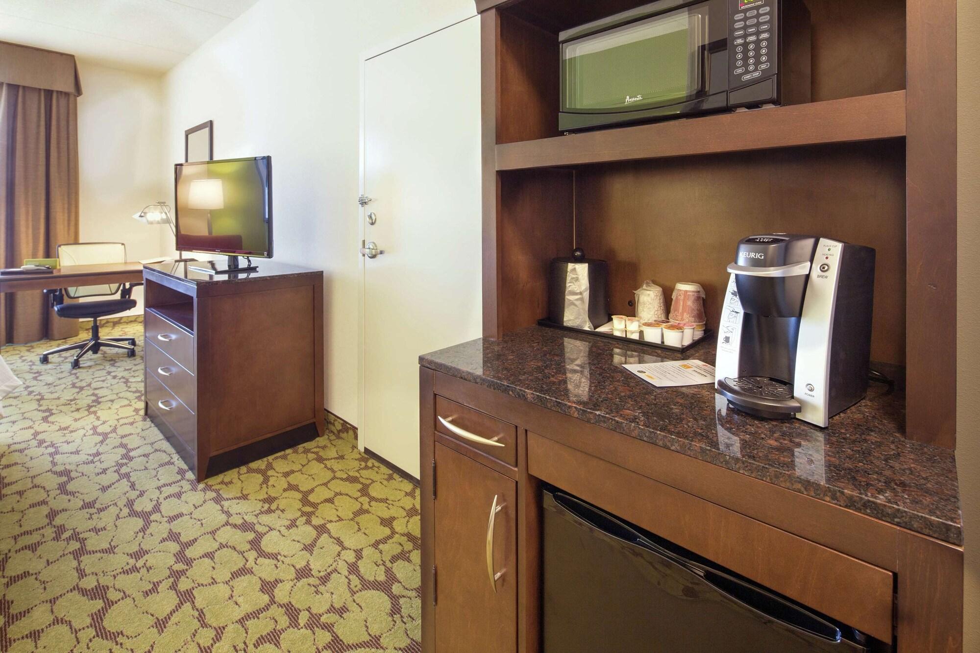 Hilton Garden Inn פסקגולה מראה חיצוני תמונה