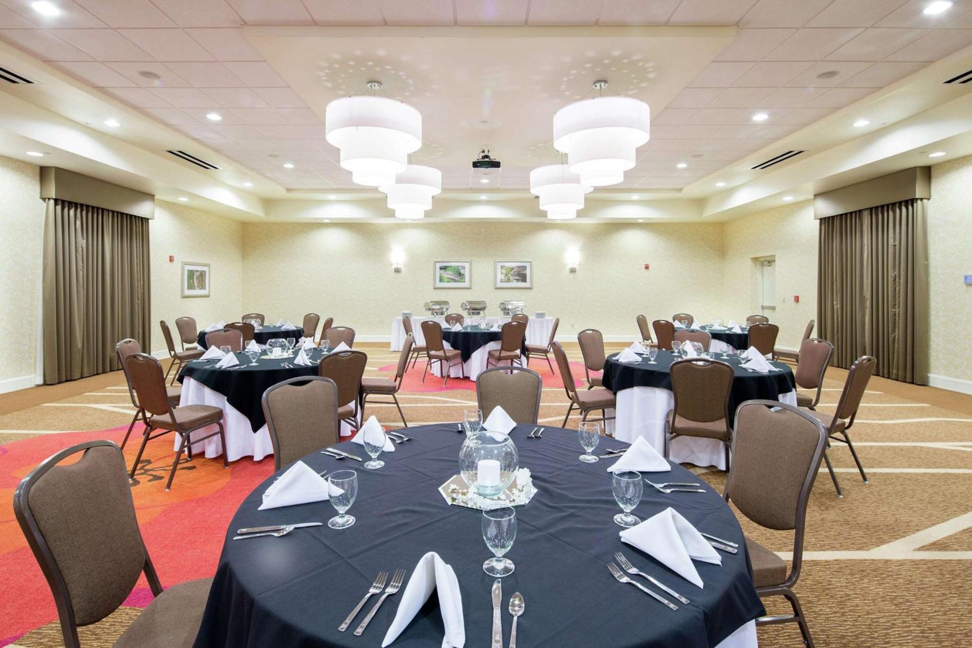 Hilton Garden Inn פסקגולה מראה חיצוני תמונה
